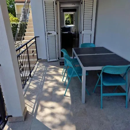 Anna24 Holidays Apartment Vantacici