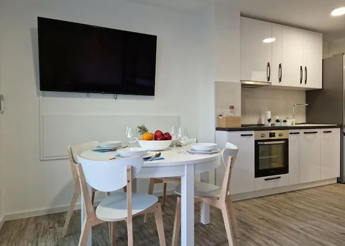 Anna24 Holidays Vantacici