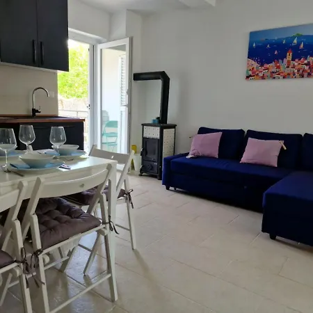 Anna24 Holidays Vantacici